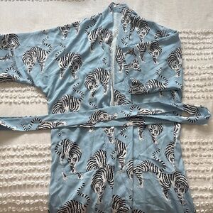 Vegan Tiger, blue and white tiger robe